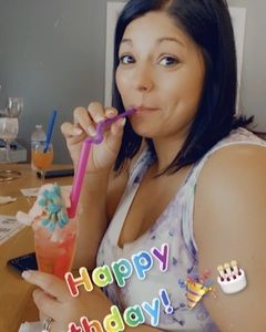 Meet your Posher, Angela